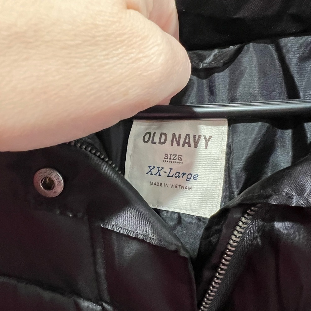 NEW NWT Old Navy black shiny puffer jacket coat 2x XXL - Picture 4 of 9
